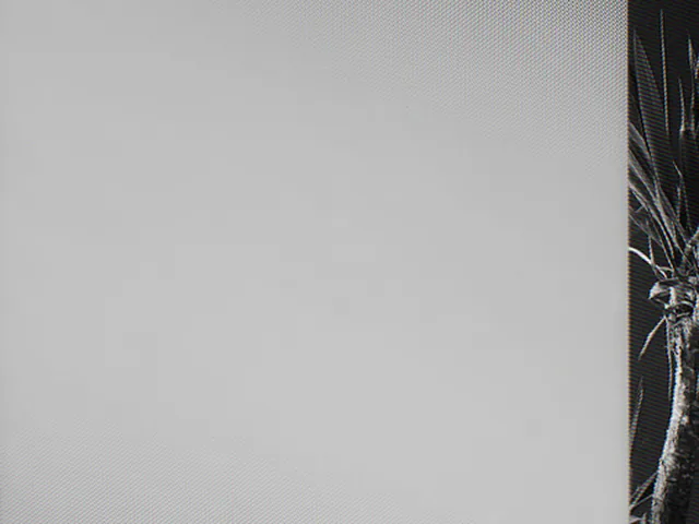 Aspect du film INT 120 posé sur un vitrage