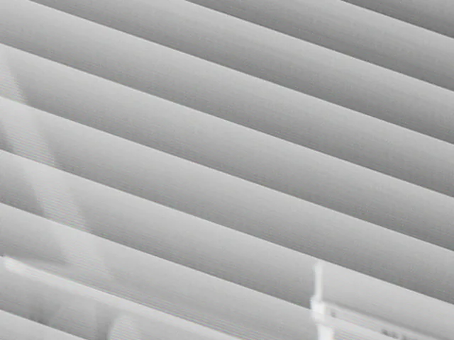 Aspect du film INT 435 posé sur un vitrage